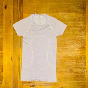 Lululemon Swiftly tech 2.0 short sleeve shirt